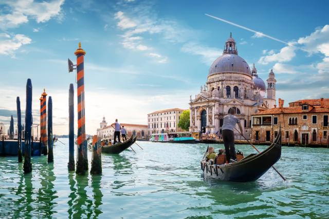 Venice Self Guided Walking Tour with an APP