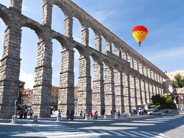 Segovia Hot Air Balloon Experience from Madrid