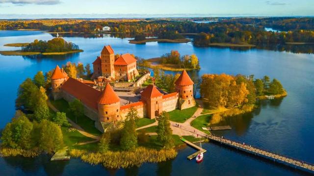 5 Days Lithuania & Latvia Baltic Gems Tour